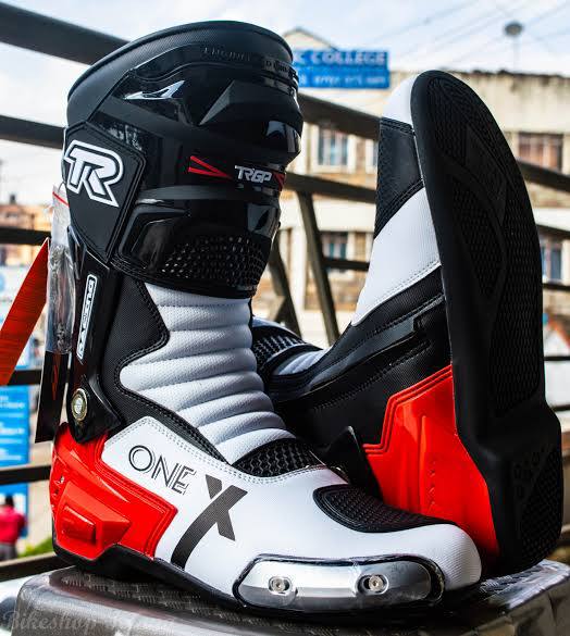 TIGER TR ONE PRO X: Premium White High-Ankle Sport Biker Riding Boots